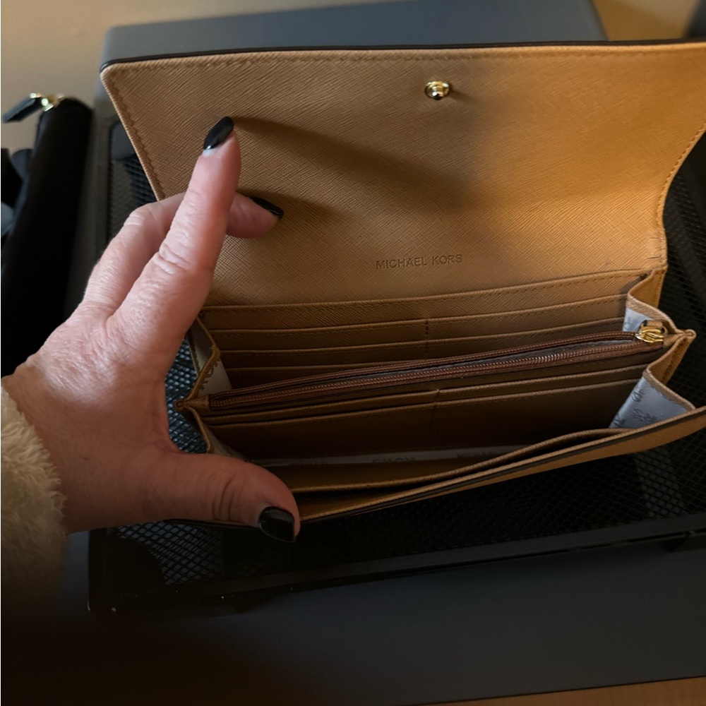 Beautiful wallet - Picture 5 of 5